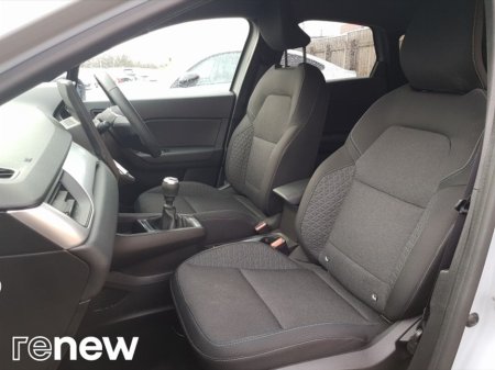 2025 Renault Captur TCe 90 Evolution €29,900 thumbnail