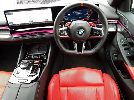 2025 BMW M5 Saloon €134,995 thumbnail