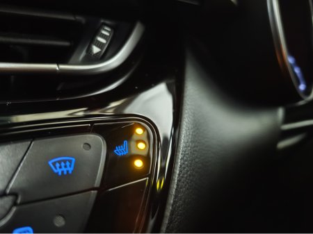 2022 Toyota C-HR 1.8 HYBRID SOL 4DR AUTO €21,995 thumbnail