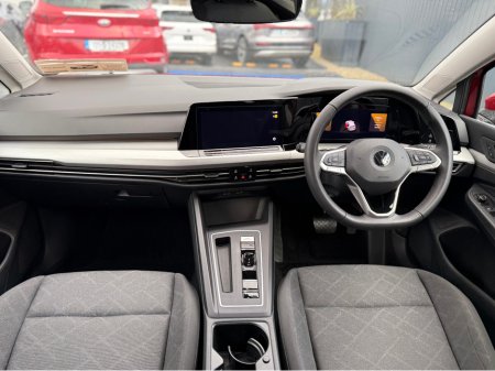 2022 Volkswagen Golf ACTIVE - 2.0L DIESEL - AUTO - 12M WARRANTY - CAR: €27,950 thumbnail