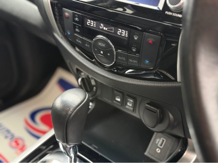 2019 Nissan Navara - thumbnail 24