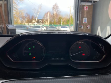 2018 Peugeot 2008 2018 PEUGEOT 2008 GT LINE 1.2 AUTOMATIC / CRUISE CONTROL / REVERSE CAMERA AND MORE €14,950 thumbnail