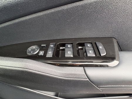 2023 Kia Sportage - thumbnail 18