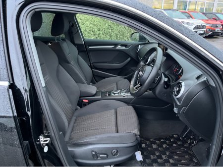 2017 Audi A3 SPORT AUTOMATIC 1.4 PETROL //LOW MILES//HIGH SPEC//ELECTRIC DRIVERS SEAT//HEATED SEATS//KEYLESS ENTRY//ADAPTIVE CRUISE CONTROL//REVERSE CAMERA// €17,950 thumbnail