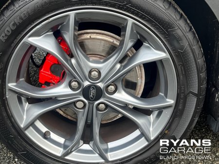 2021 Ford Focus - thumbnail 36