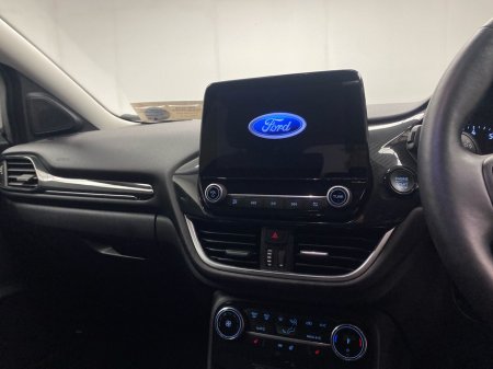 2022 Ford Puma 1.0L Titanium with Winter Pack €20,995 thumbnail