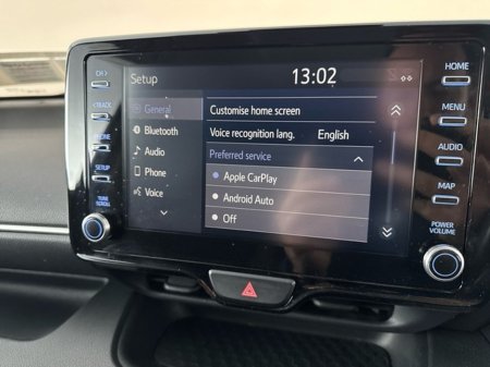 2021 Toyota Yaris LunaSport Hybrid €19,950 thumbnail