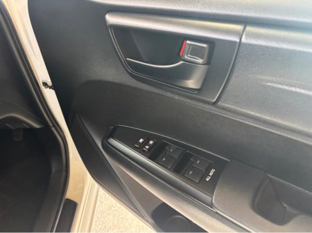 2020 Toyota Corolla - photo 5