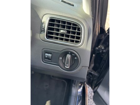 2015 Volkswagen Polo - thumbnail 12