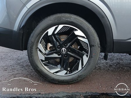 2025 Nissan Qashqai - thumbnail 9