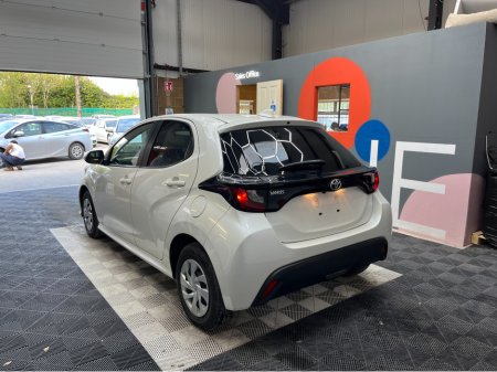 2021 Toyota Yaris - photo 4