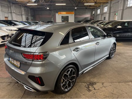 2022 Kia Ceed PE 1.0 GT LINE 5DR €22,499 thumbnail