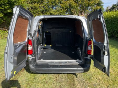 2019 Peugeot Partner - thumbnail 8