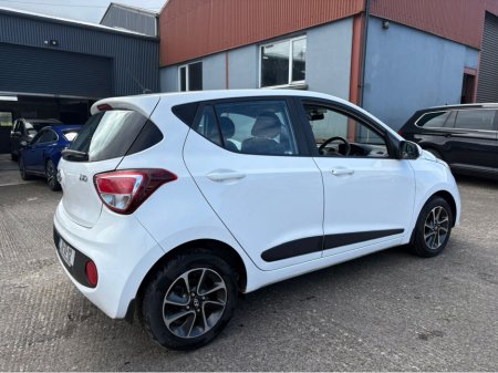 2018 Hyundai i10 - thumbnail 8