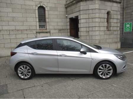 2018 Opel Astra - photo 2