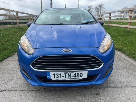 2013 Ford Fiesta - thumbnail 5