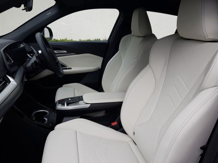 2025 BMW iX2 - thumbnail 7