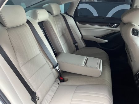 2018 Honda Accord - thumbnail 15
