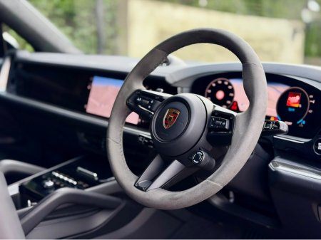 2024 Porsche Cayenne - thumbnail 22