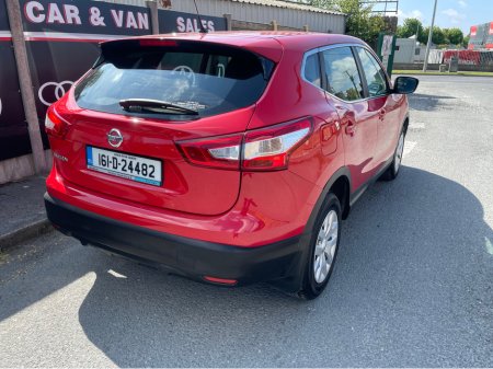 2016 Nissan Qashqai 1.2 PET XE E6 4DR €11,250