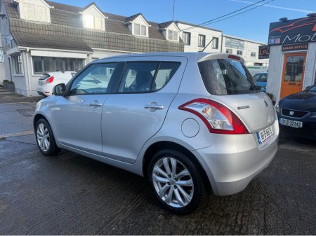 2016 Suzuki Swift GLX 4DR €8,990 thumbnail