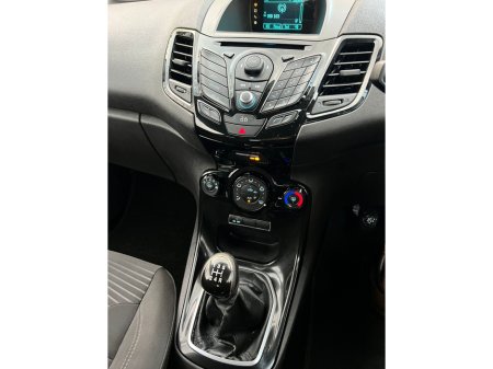 2014 Ford Fiesta 1.0 ZETEC ECOBOOST 100P 100PS 3DR €5,950
