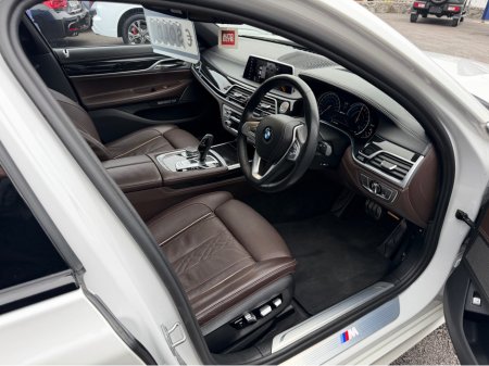 2017 BMW 7 Series 2L DLA- 7D20 4DR AUTO €28,900