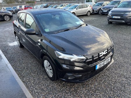 2025 Dacia Sandero ESSENTIAL TCE90 GSR2 5 €18,950