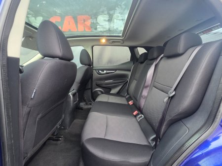 2017 Nissan Qashqai 1.5 DSL XE €10,950 thumbnail