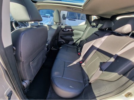 2017 Nissan Qashqai - thumbnail 30