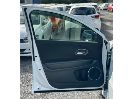 2017 Honda Vezel - thumbnail 6