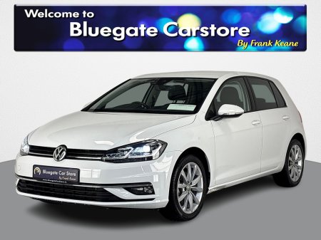 2019 Volkswagen Golf COMFORTLINE**TOUCHSCREEN MEDIA**APPLE CAR PLAY**REVERSE CAMERA**PARKING SENSORS**MULTIFUNCTIONAL STEERING WHEEL**CRUSIE CONTROL**DUAL CLIMATE**CLOTH SEATS**ELECTRIC WINDOWS**AIRCONDITIONING**ISOFIX** €19,495 thumbnail