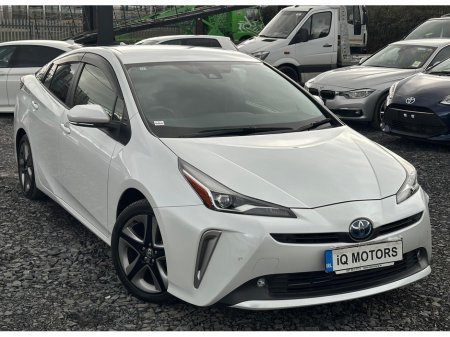 2021 Toyota Prius - thumbnail 1