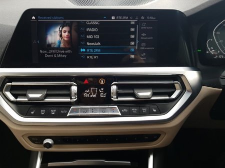 2021 BMW 3 Series - thumbnail 8