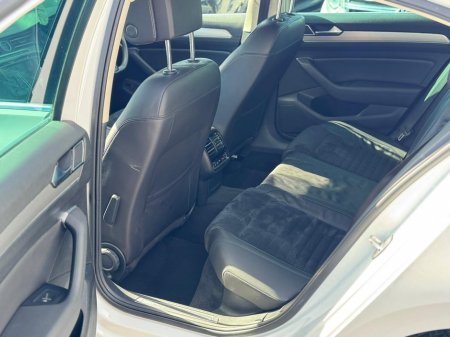 2016 Volkswagen Passat - thumbnail 19