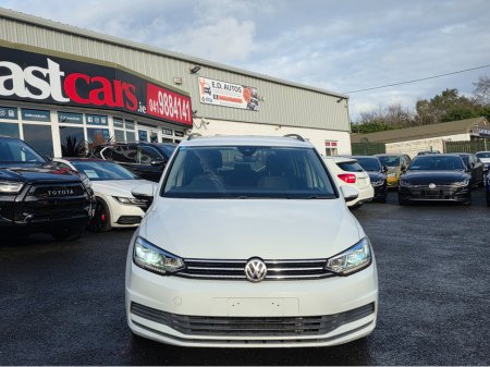 2016 Volkswagen Touran ( 162 REG ) 1.4 TSI 7 SEATER CARPLAY ANDROID AUTO LARGE TOUCH SCREEN - SPECIALISING IN IMPORTS OF GERMAN AUTOMATIC HI SPEC €16,950 thumbnail