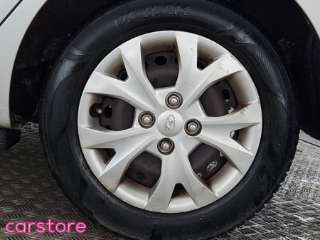 2016 Hyundai i10 1.0 Classic €9,480 thumbnail