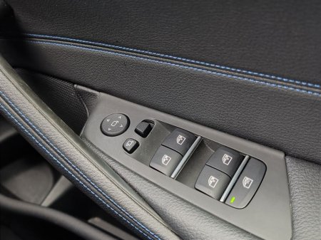 2021 BMW 5 Series - thumbnail 22