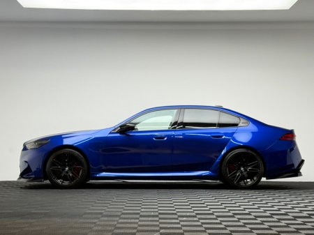 2025 BMW M5 M5 4.4 PHEV 727HP MARINA BAY €127,990 thumbnail