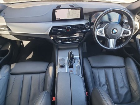 2020 BMW 5 Series - thumbnail 4