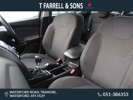 2018 Ford Focus - thumbnail 11