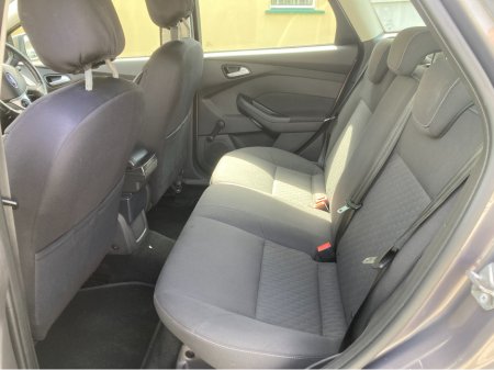 2014 Ford Focus - thumbnail 8