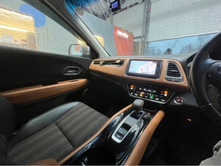 2017 Honda Vezel €17950! 2017 HONDA VEZEL HYBRID Z SENSING 1.5 AUTOMATIC / CRUISE CONTROL / REVERSE CAMERA / HEATED SEATS €17,950 thumbnail