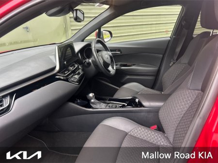 2023 Toyota C-HR HYBRID SPORT 4DR AUTO €28,950 thumbnail