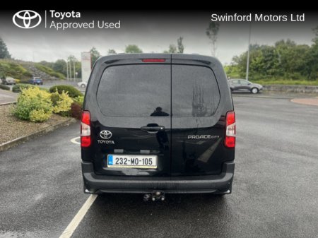2023 Toyota Proace City 1.5 GX SWB 650KG 3 3DR €19,950