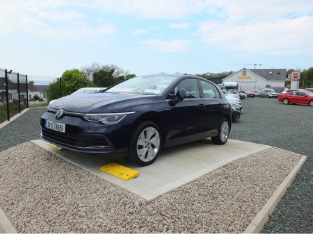 2021 Volkswagen Golf Style 2.0 150hp Auto €27,950