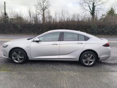 2019 Opel Insignia - thumbnail 4