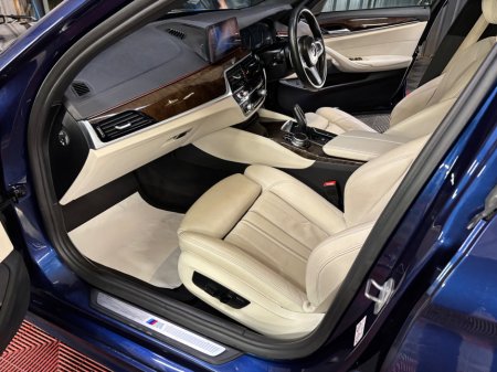 2019 BMW 5 Series - thumbnail 20