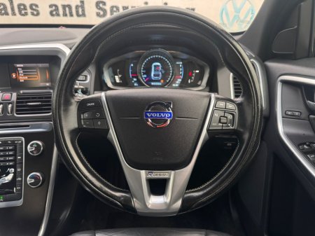 2014 Volvo XC60 D4 FWD R-DESIGN GT 5DR AUTO €13,800 thumbnail