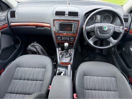 2010 Skoda Octavia ONE OWNER 55k MILES ELEGANCE €5,999 thumbnail
